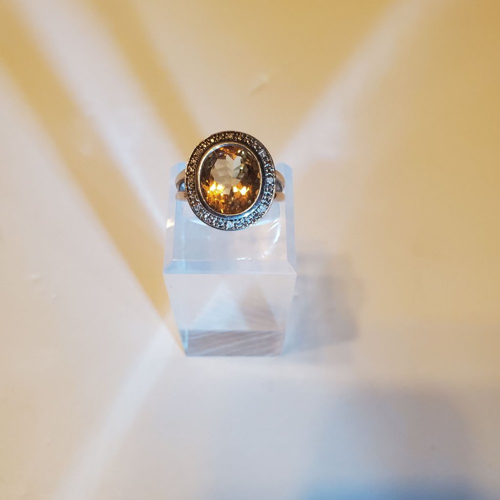 14K white gold diamond and Citrine stone  ring